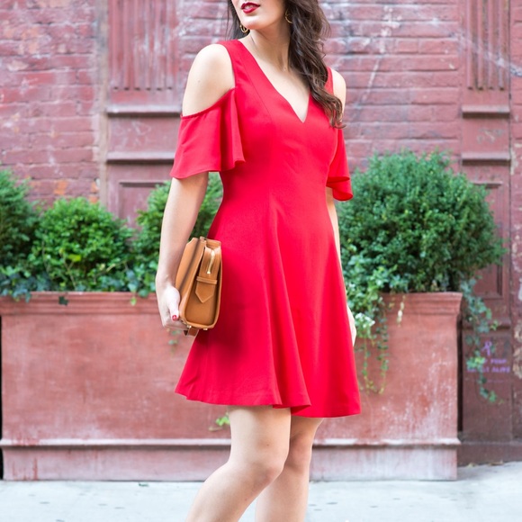 Club Monaco | Pernille Cold Shoulder Dress — Red | Size 0 - Picture 2 of 12